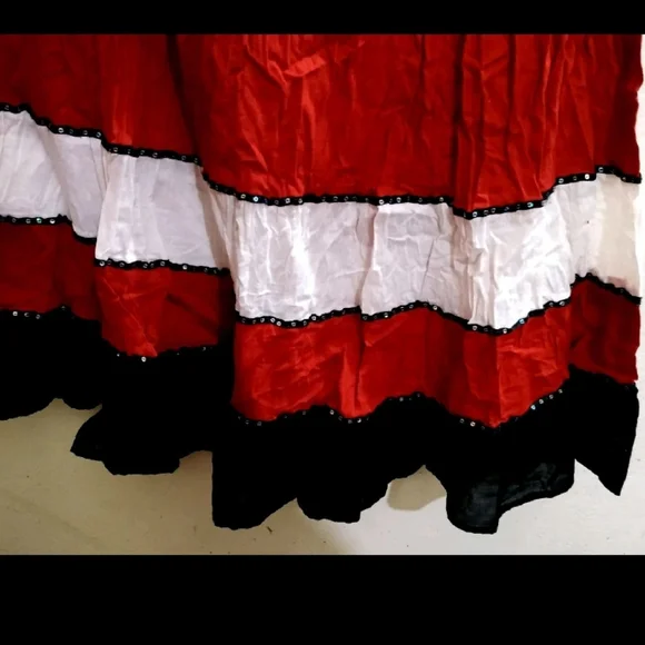 Long Skirt - Picture 3 of 3